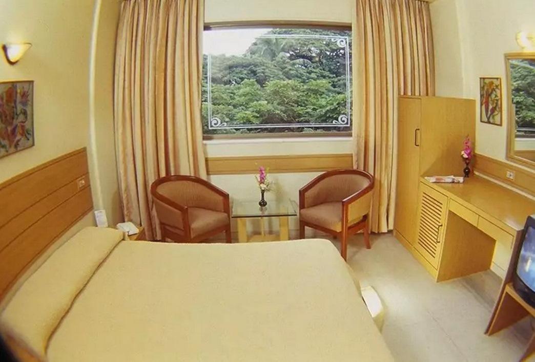โฮเต็ล มิดแลนด์ Apartment มุมไบ ภายนอก รูปภาพ