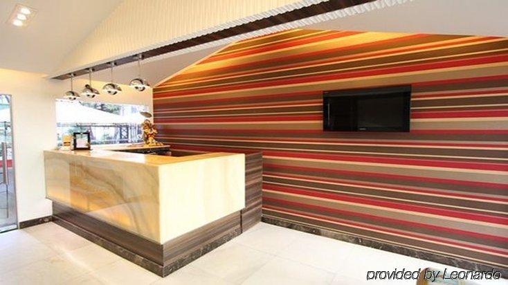 โฮเต็ล มิดแลนด์ Apartment มุมไบ ภายนอก รูปภาพ